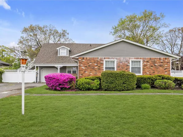 7 Pic Court, Brentwood, NY 11717
