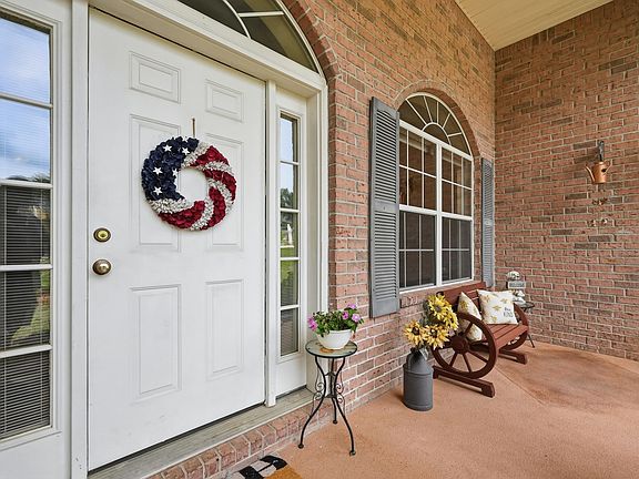 4th image of 2612 Paddock Cir