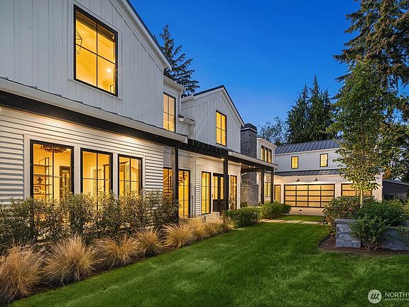 5th image of 607 86th Avenue NE