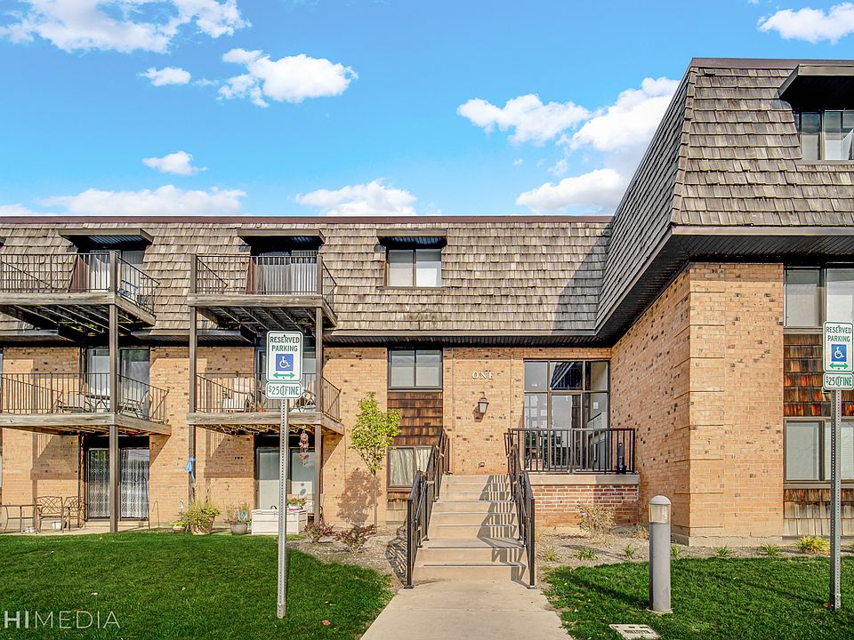 1st image of 1 Oak Creek Dr APT 1301