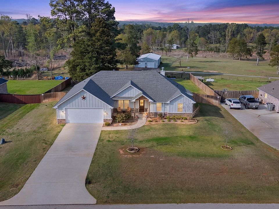 1st image of 18341 Timber Oaks Dr