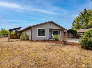 303 Olympia St SE, Rainier, WA 98576