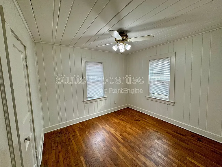 235 Edgewood Dr — Photo 9