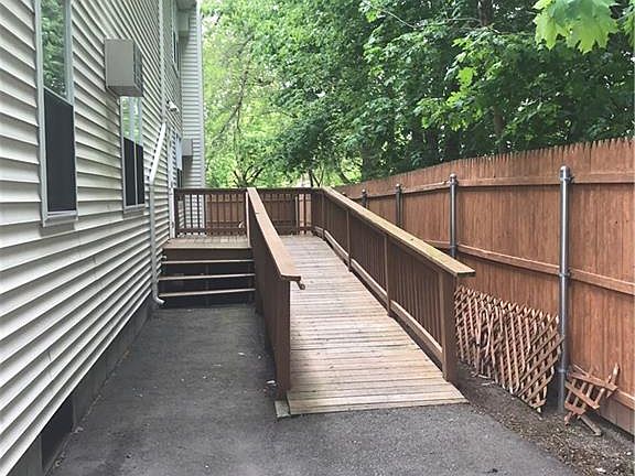 3rd image of 70 Nashua St APT 7
