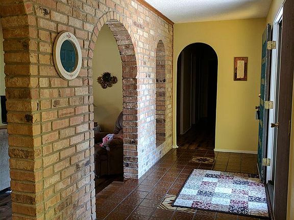 3rd image of 1217 Danberry St