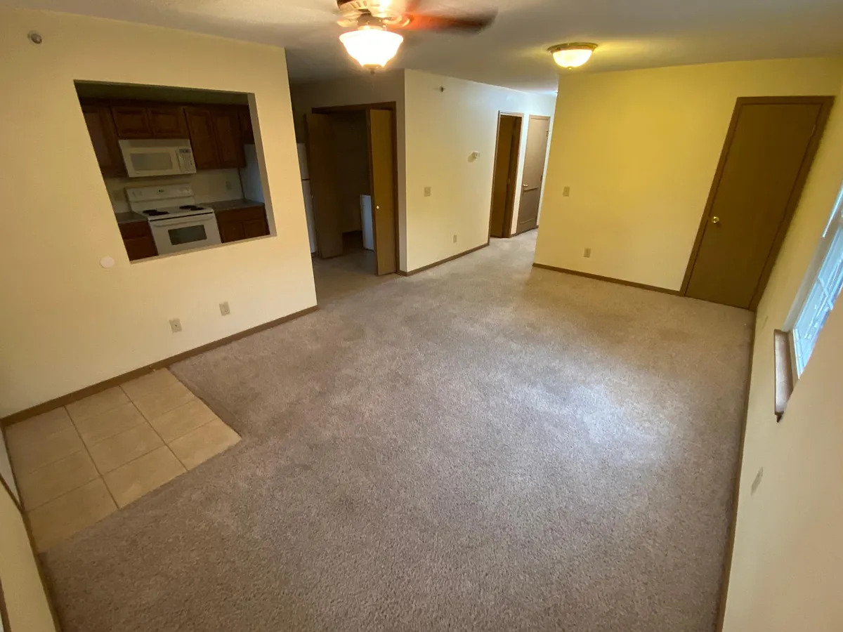 Building Photo - 1118 Vattier St #8