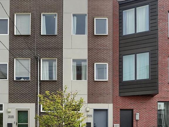 2nd image of 2125 E Cumberland St
