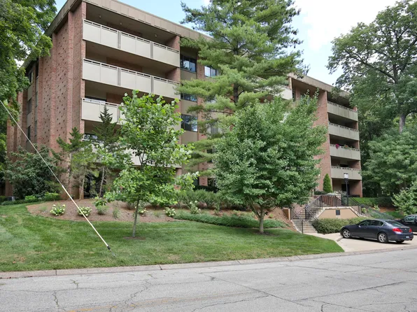 1611 Spring Dr, Louisville, KY 40205