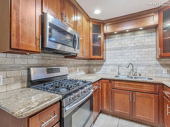 4th image of 825 Cedar Ave