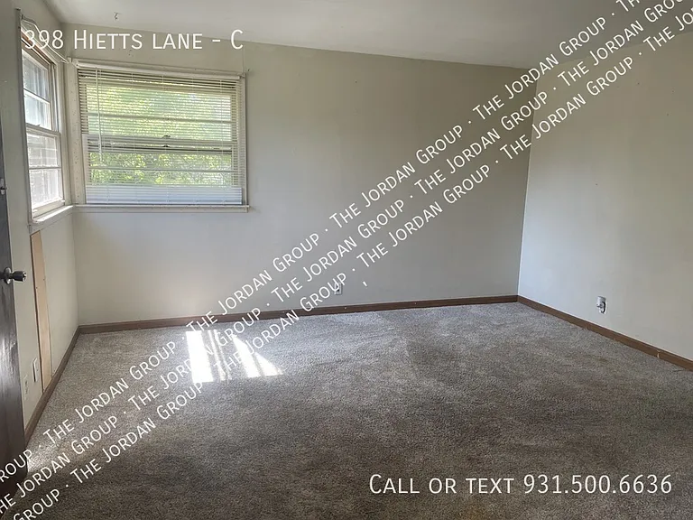 398 Hietts Ln #C — Photo 3