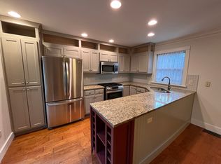 243 S Palatine Hill Rd, Portland, OR 97219