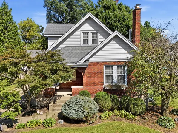5770 Haubner Rd, Cincinnati, OH 45247