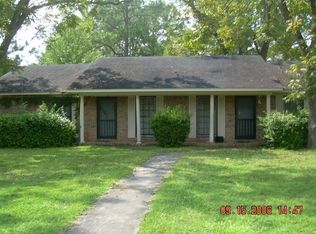 1023 University St #B, Albany, GA 31707