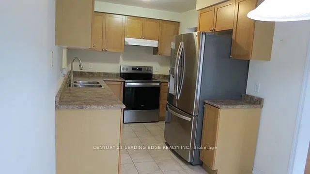 3 bed, $2,995 — Photo 3