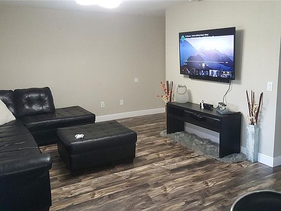 2nd image of 4004 Cortez Dr APT C