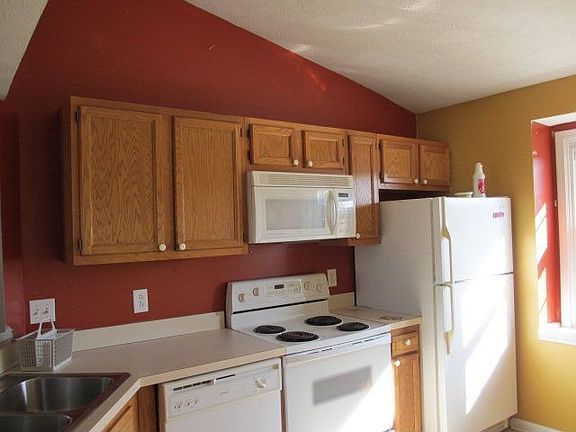 3rd image of 2417 Downing Dr