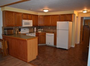 11 Hulbert Rd APT 1, Worcester, MA 01603