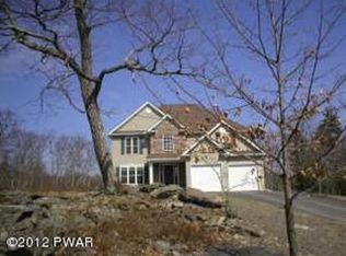 168 Oak Ridge Dr, Milford, PA 18337