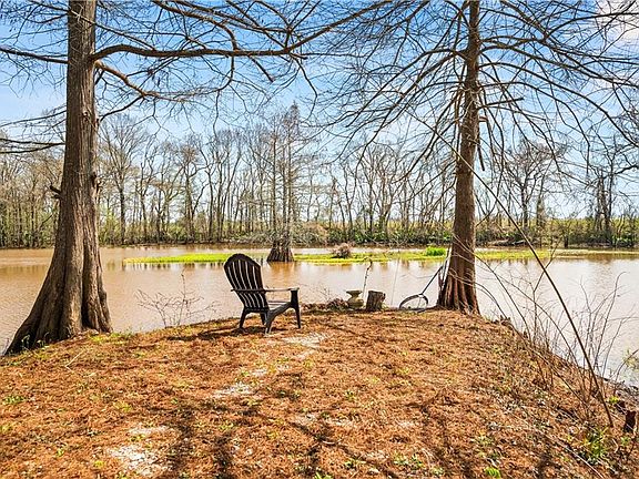 5th image of 243 Goux Rd