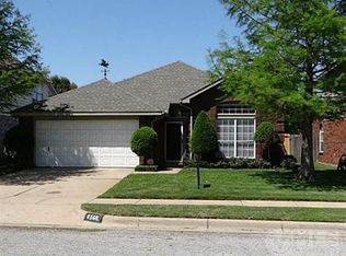8845 Pedernales Trl, Fort Worth, TX 76118