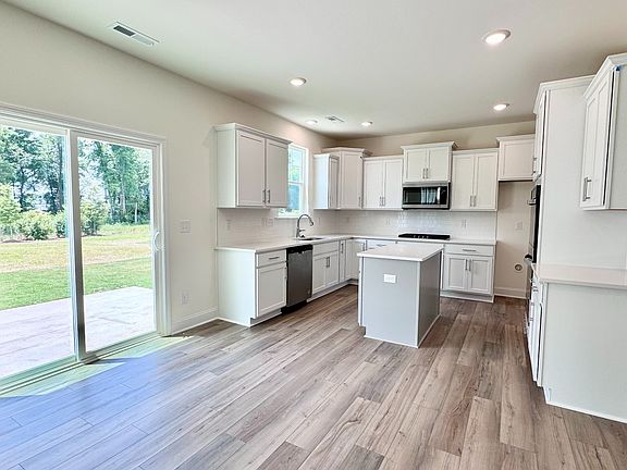 2nd image of 147 Winding Creek Dr