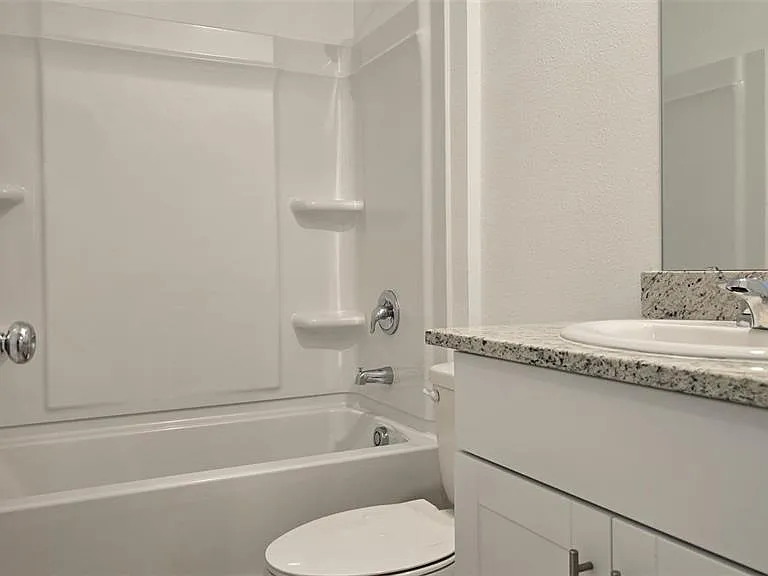 4759 Cloister St — Photo 8