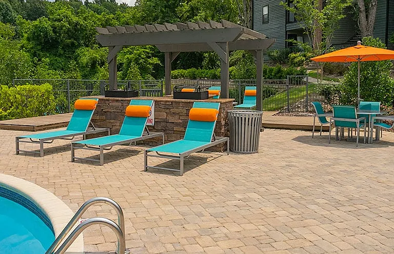 Residences at Glenview Reserve Apartment Homes — Photo 37