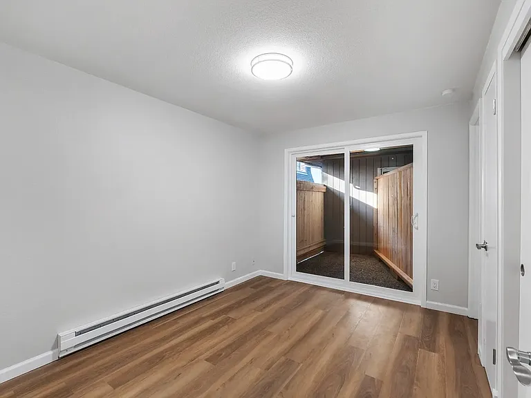 918 N M St #4 — Photo 7