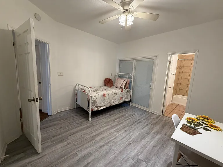 310 Pat Garrison St #3B — Photo 11
