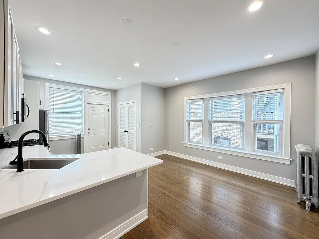 2 bed, 1000 sqft, $3,495 — Photo 3