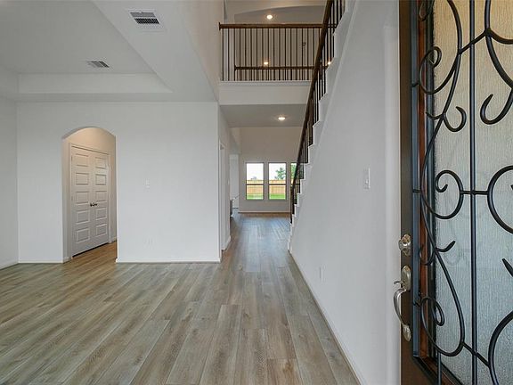 3rd image of 31427 Greenville Creek Lane
