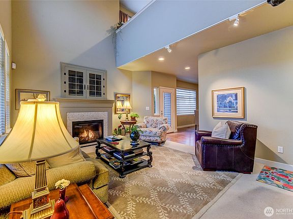 4th image of 900 233rd Avenue NE #931