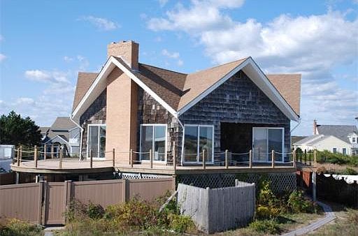 2nd image of 166A Ocean Blvd #A