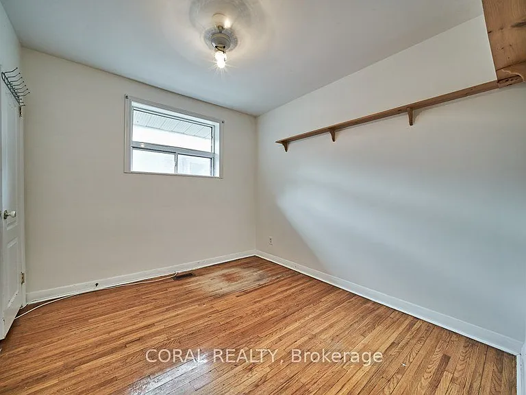 213 Cabot St — Photo 16