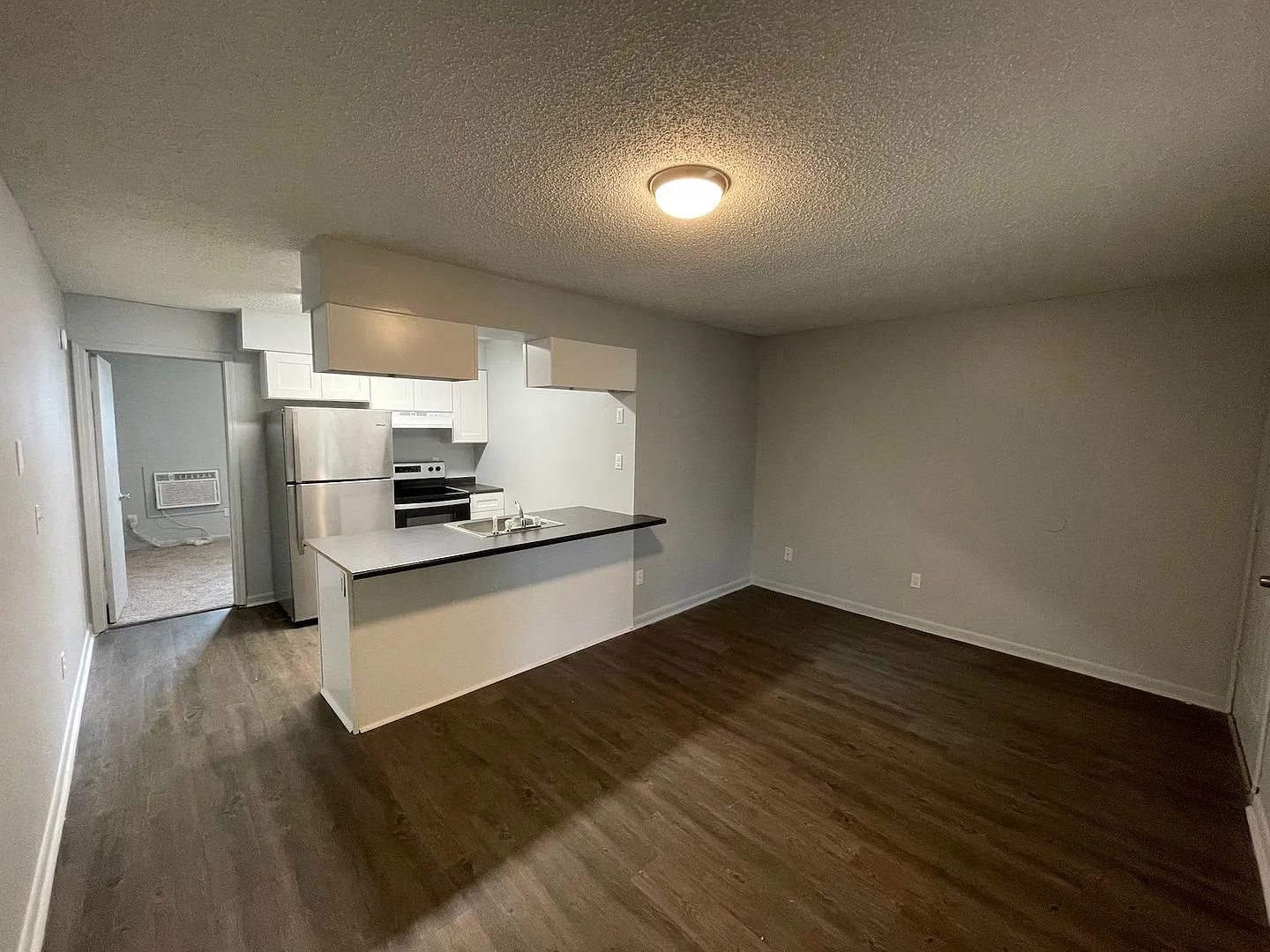 Fully renovated. New owner. Improved property. — Photo 2