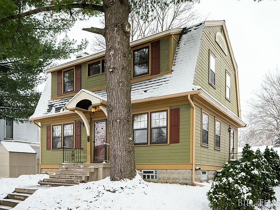 2nd image of 117 Benjamin Ave SE