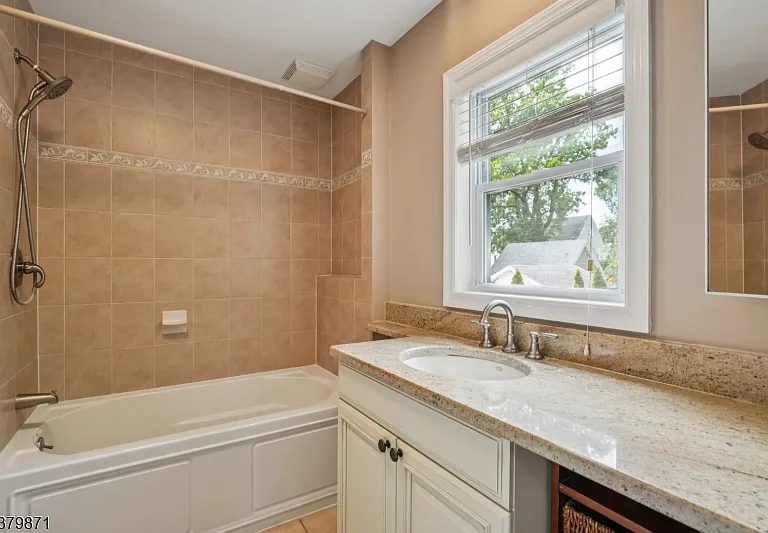 163 Myrtle Ave — Photo 21
