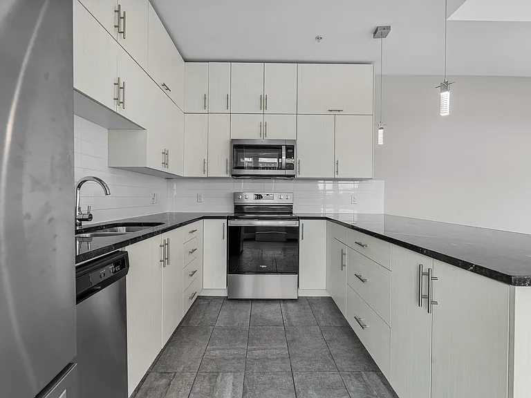 3569 Dutch Village Rd — Photo 41