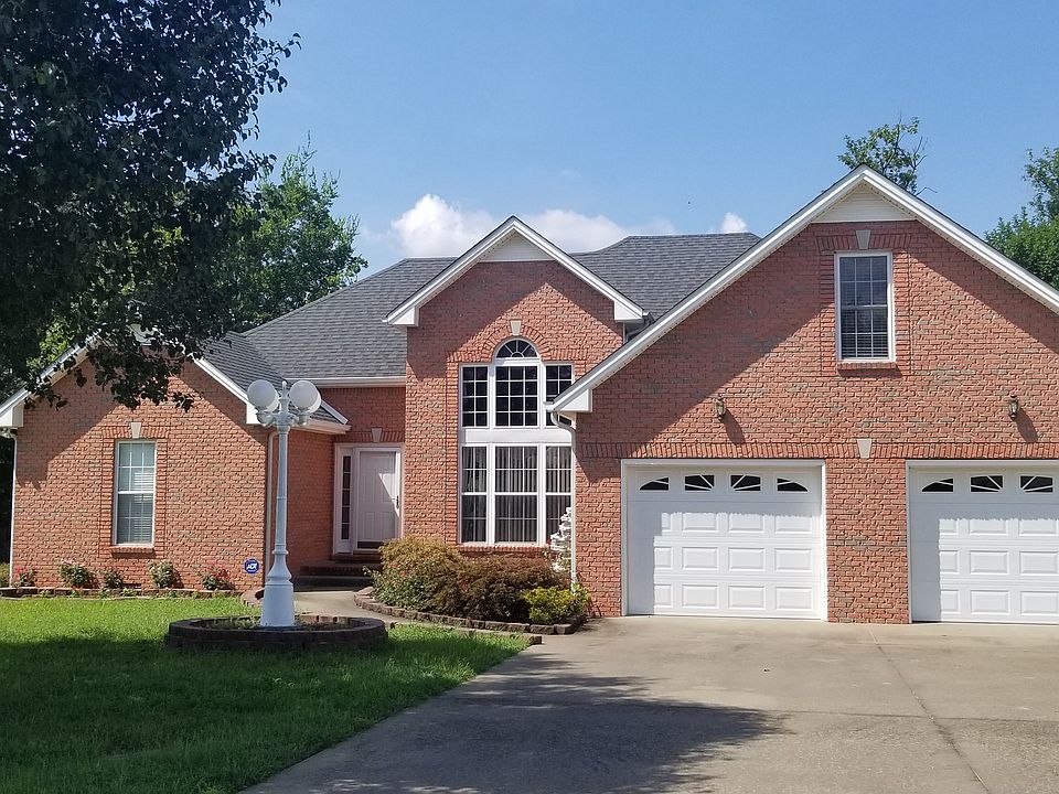 1st image of 815 Isaac Dr
