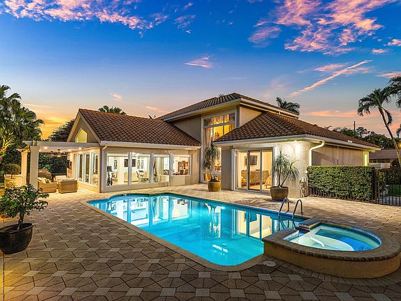3rd image of 4361 Gleneagles Drive