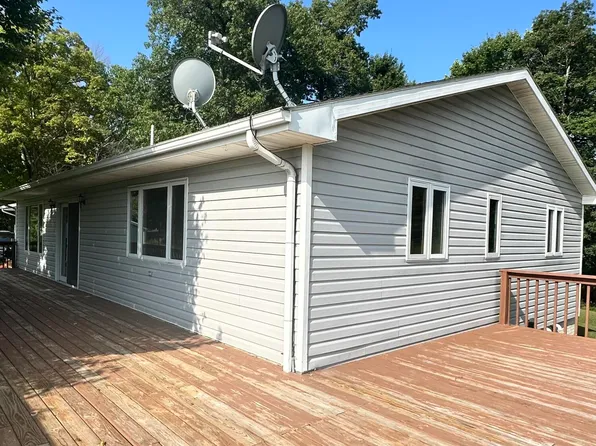 7721 Topinabee Dr, Montgomery, MI 49255