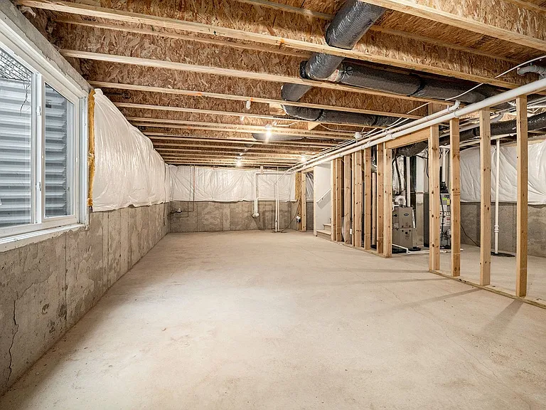 1610 Autumn Ridge Ln — Photo 21