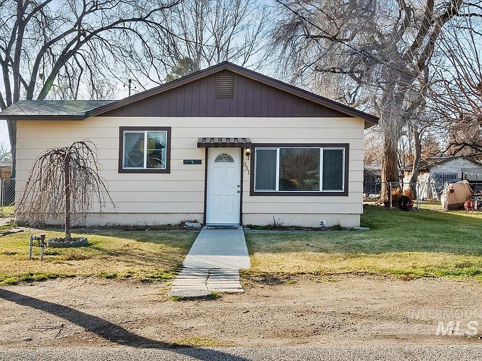 1st image of 351 E 3rd St