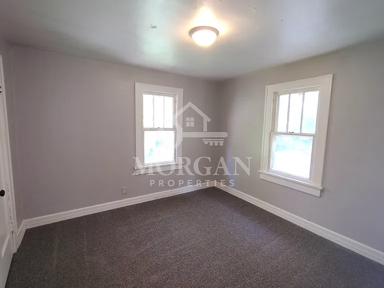 1636 W 10th St — Photo 6