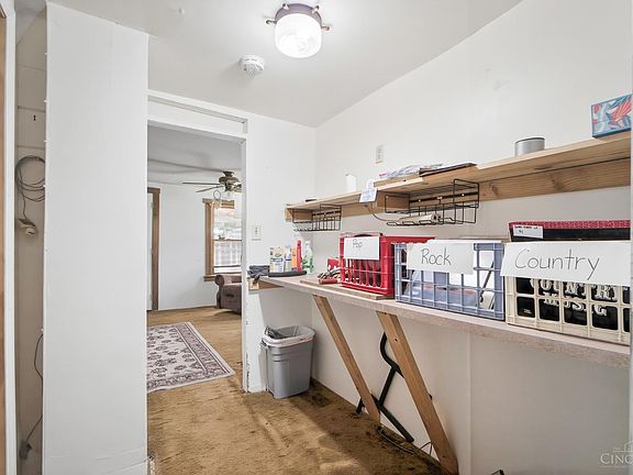 5th image of 2117 Cardinal Ave