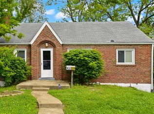 326 Coppinger Dr, Saint Louis, MO