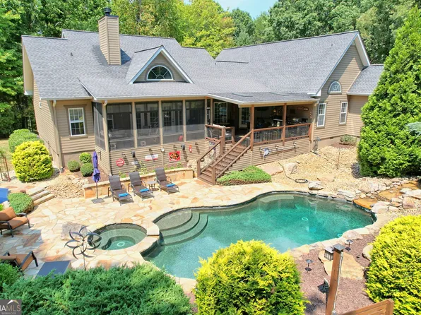 271 Chattahoochee Glen Rd, Clarkesville, GA 30523