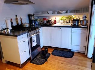 16 Middle St #1, Newton, MA 02458