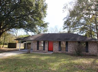 940 Burlingame St, Denham Springs, LA 70726