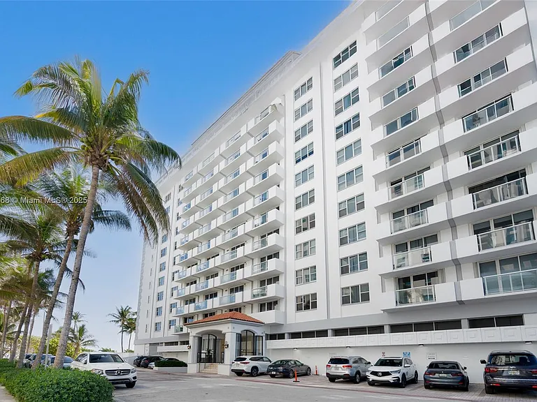 9195 Collins Ave #1103 — Photo 25